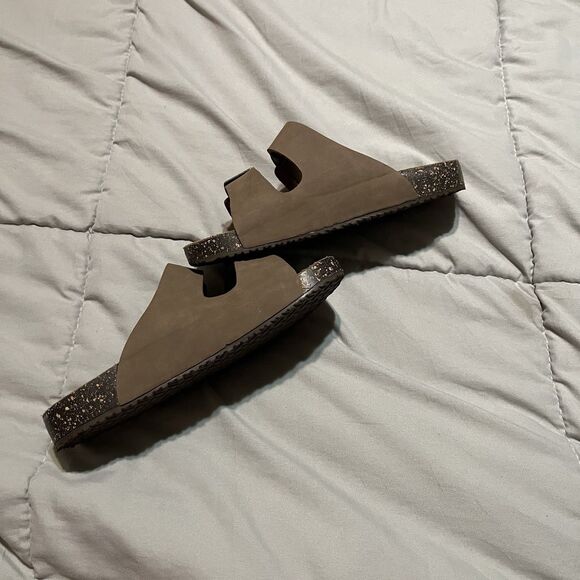 Wonder Nation Tan Brown Double Straps Faux Leather Slip on Slides Sandals Kids 1 - Picture 7 of 9